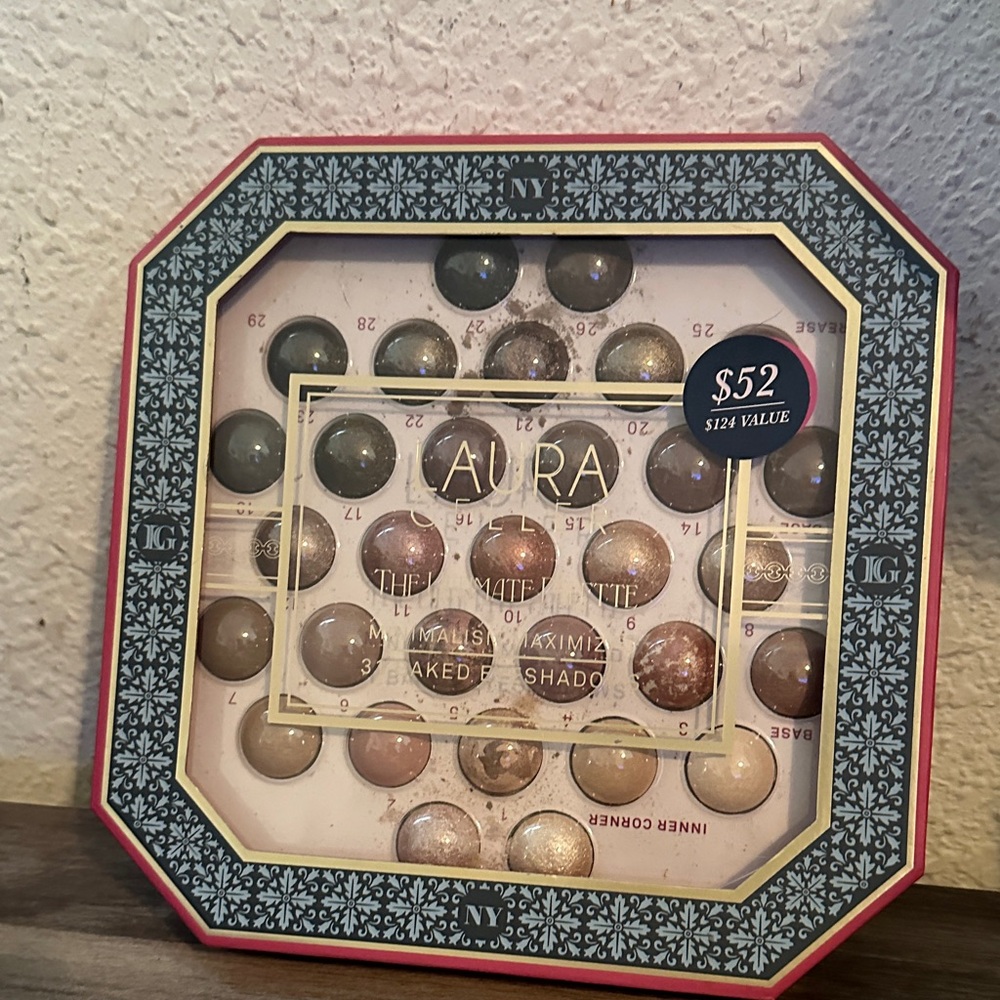 Laura Geller Baked Eyeshadow Palette